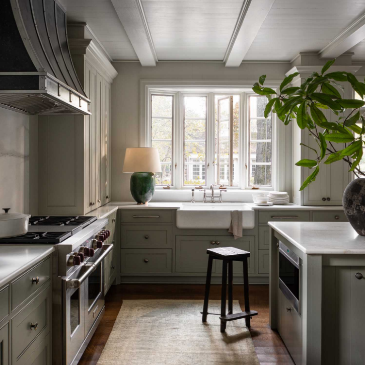 設計一個(gè)寧靜實(shí)用的廚房